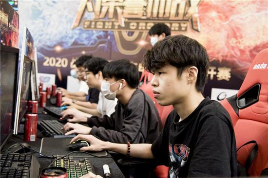 凭借布鲁诺 凭借布鲁诺